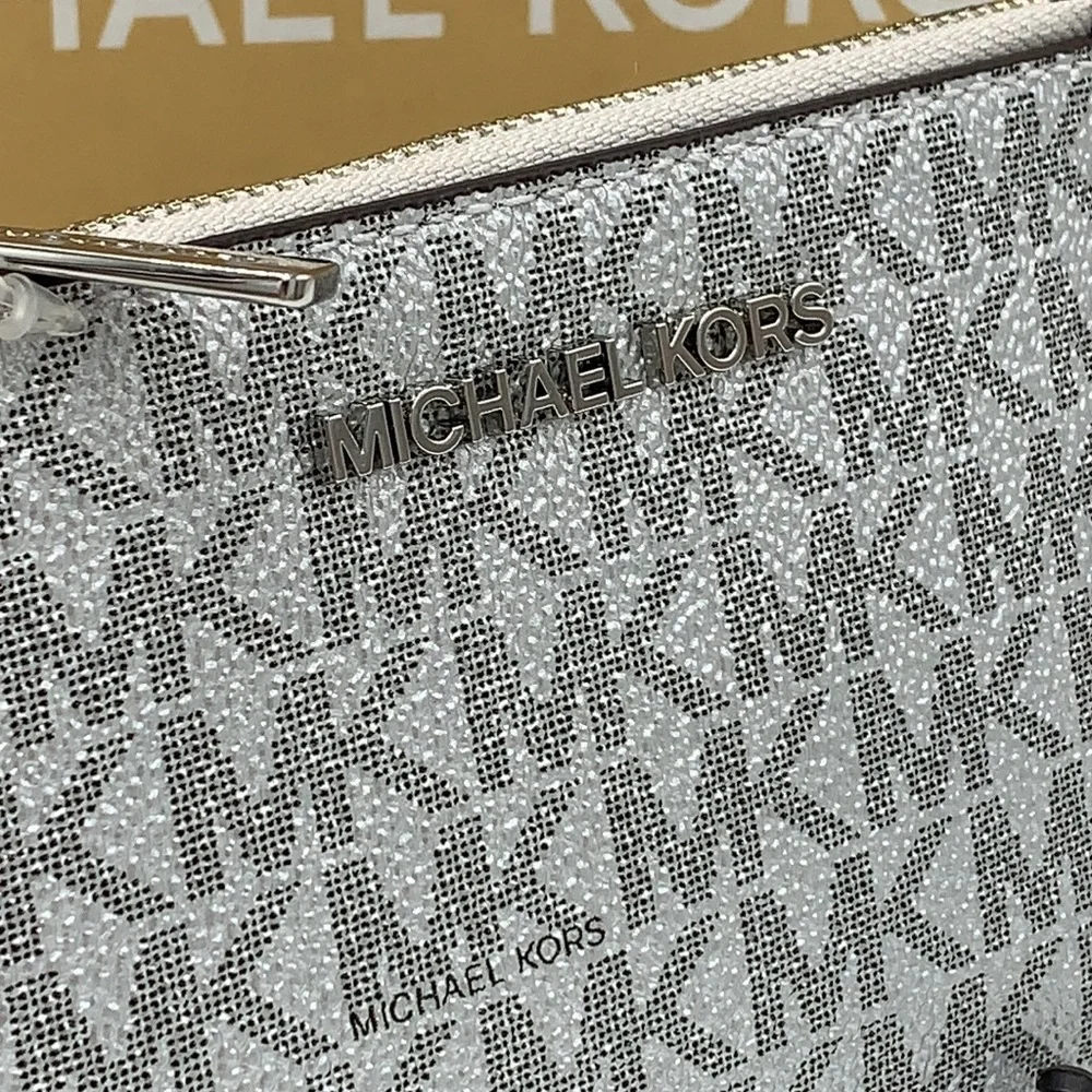 MICHAEL KORS JET SET TRAVEL SMALL TOP ZIP COINPOUCH WITH ID CARD SILVER … - Picture 4 of 12